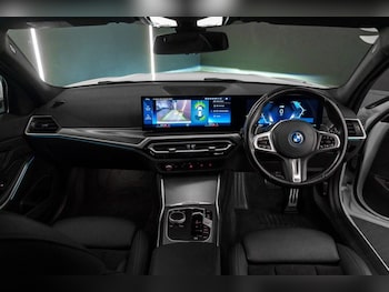Used BMW 3 Series 2023 for sale - 76147870: Photo 3