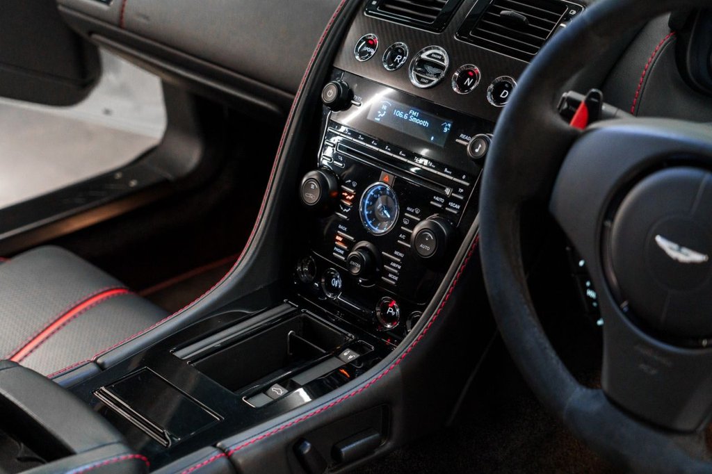 Used Aston Martin Vantage 2014 for sale - 77048841: Photo 19