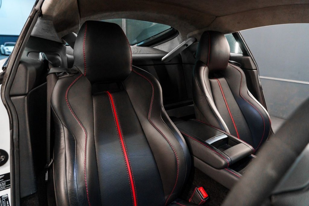 Used Aston Martin Vantage 2014 for sale - 77048841: Photo 24