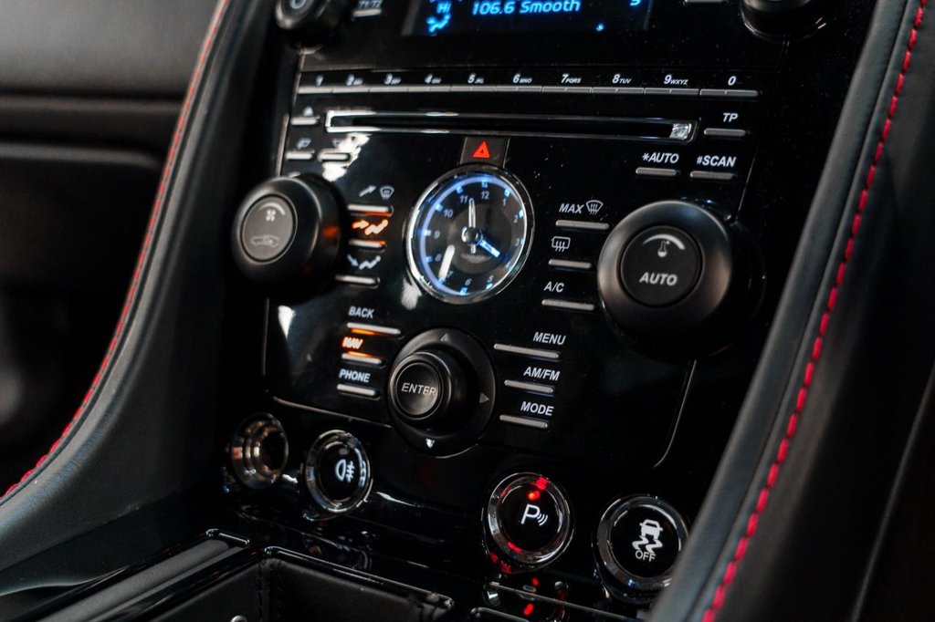 Used Aston Martin Vantage 2014 for sale - 77048841: Photo 33