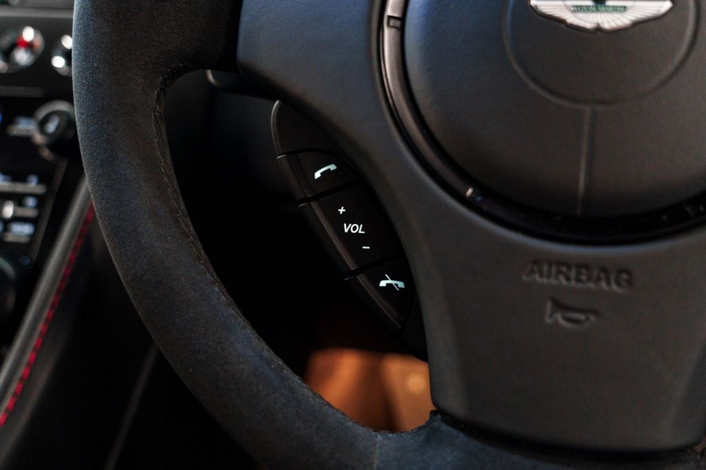 Used Aston Martin Vantage 2014 for sale - 77048841: Photo 37