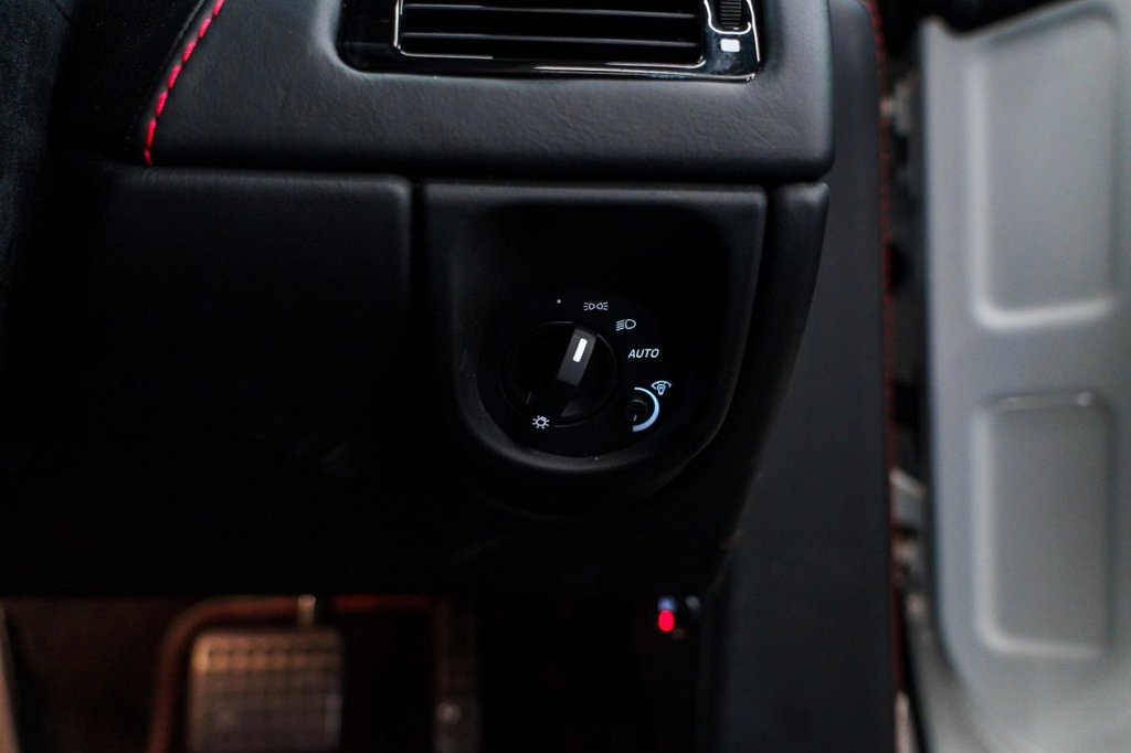 Used Aston Martin Vantage 2014 for sale - 77048841: Photo 38