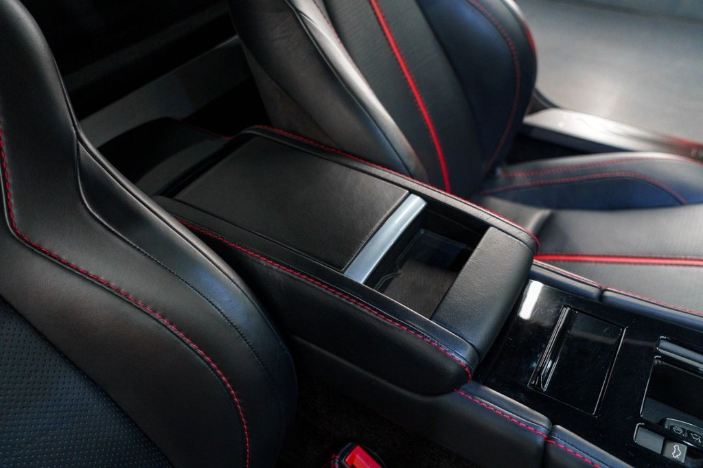 Used Aston Martin Vantage 2014 for sale - 77048841: Photo 45