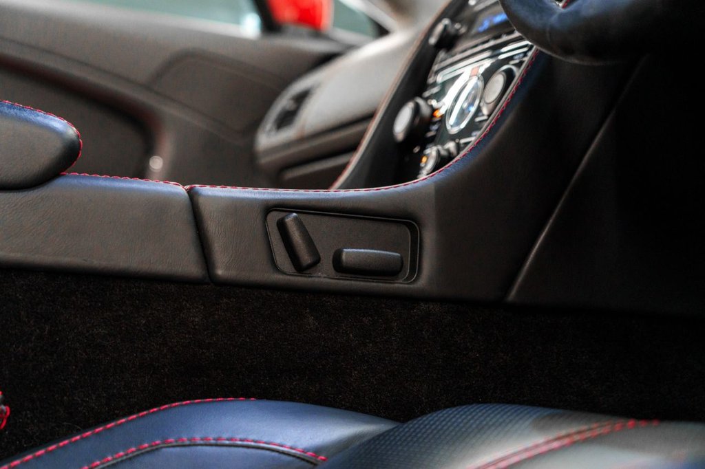 Used Aston Martin Vantage 2014 for sale - 77048841: Photo 46