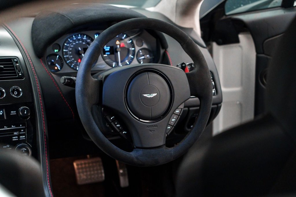 Used Aston Martin Vantage 2014 for sale - 77048841: Photo 49