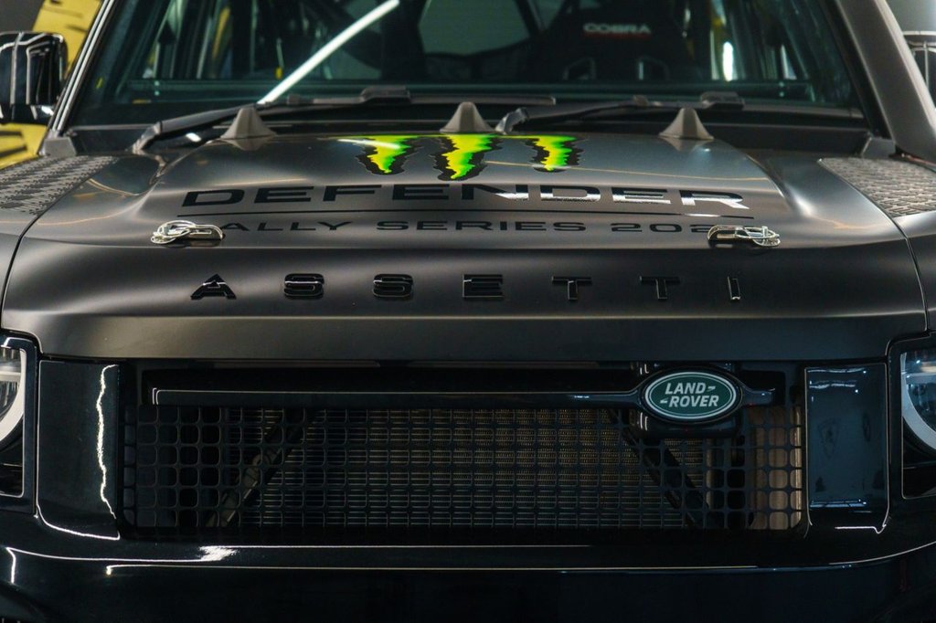 Used Land Rover Defender 2022 for sale - 76660683: Photo 12