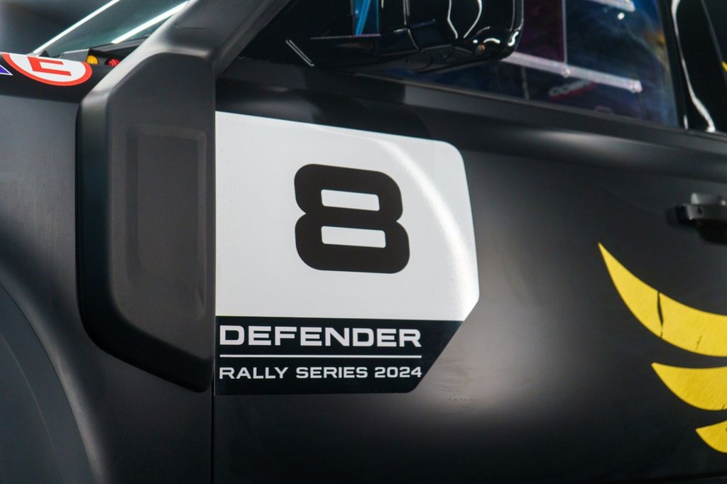 Used Land Rover Defender 2022 for sale - 76660683: Photo 15