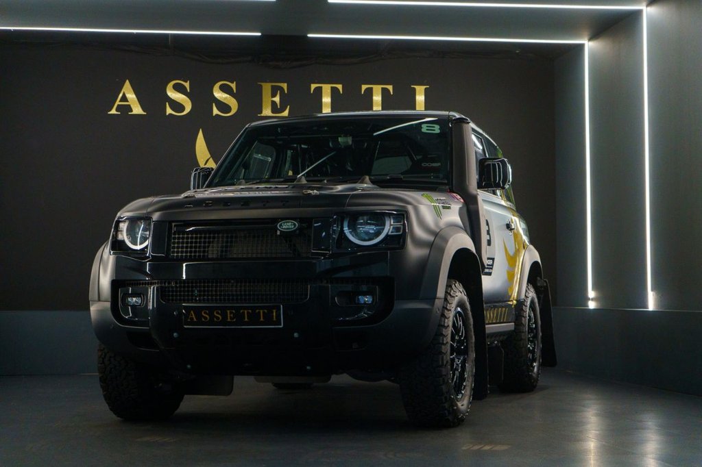 Used Land Rover Defender 2022 for sale - 76660683: Photo 4