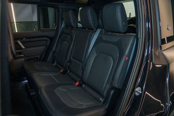 Used Land Rover Defender 2023 for sale - 76223400: Photo 10