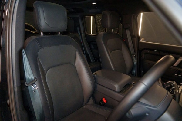 Used Land Rover Defender 2023 for sale - 76223400: Photo 11