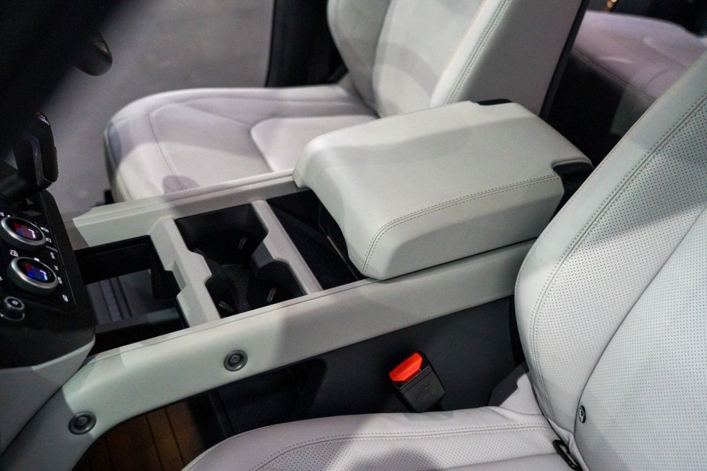 Used Land Rover Defender 2024 for sale - 76469806: Photo 22