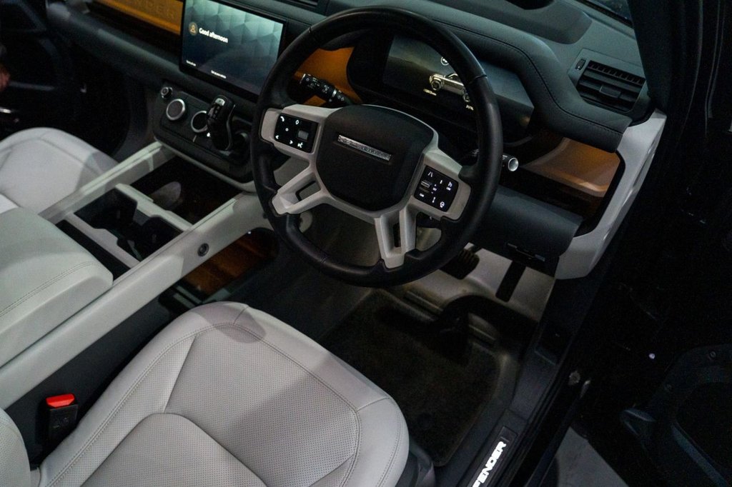 Used Land Rover Defender 2024 for sale - 76469806: Photo 24