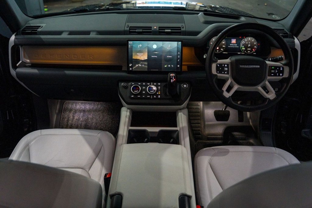Used Land Rover Defender 2024 for sale - 76469806: Photo 6