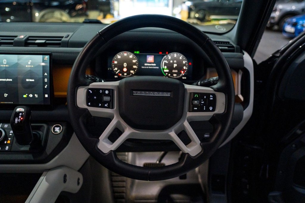 Used Land Rover Defender 2024 for sale - 76469806: Photo 7