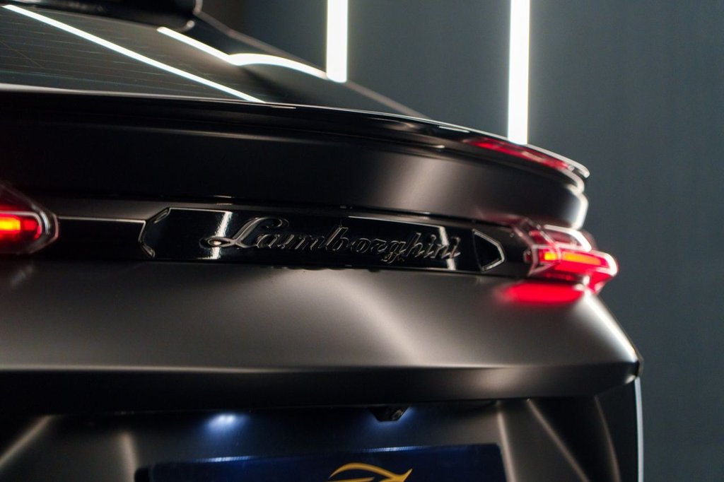 Used Lamborghini Urus 2023 for sale - 76768653: Photo 15