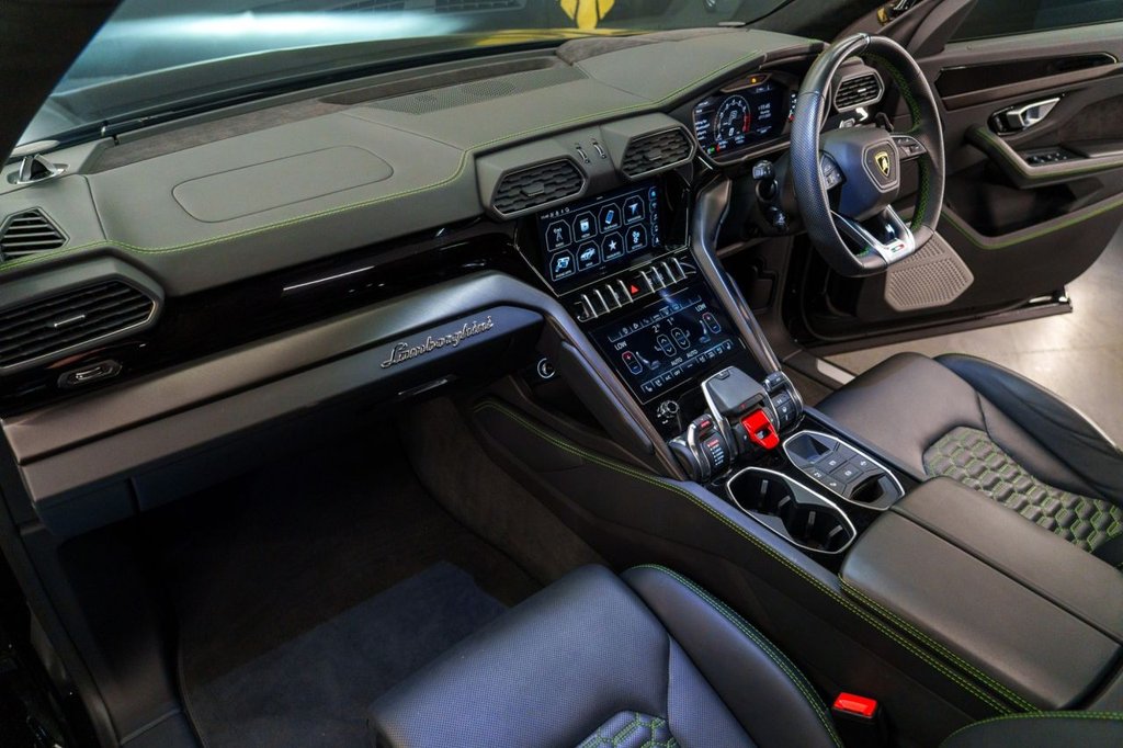 Used Lamborghini Urus 2023 for sale - 76768653: Photo 24