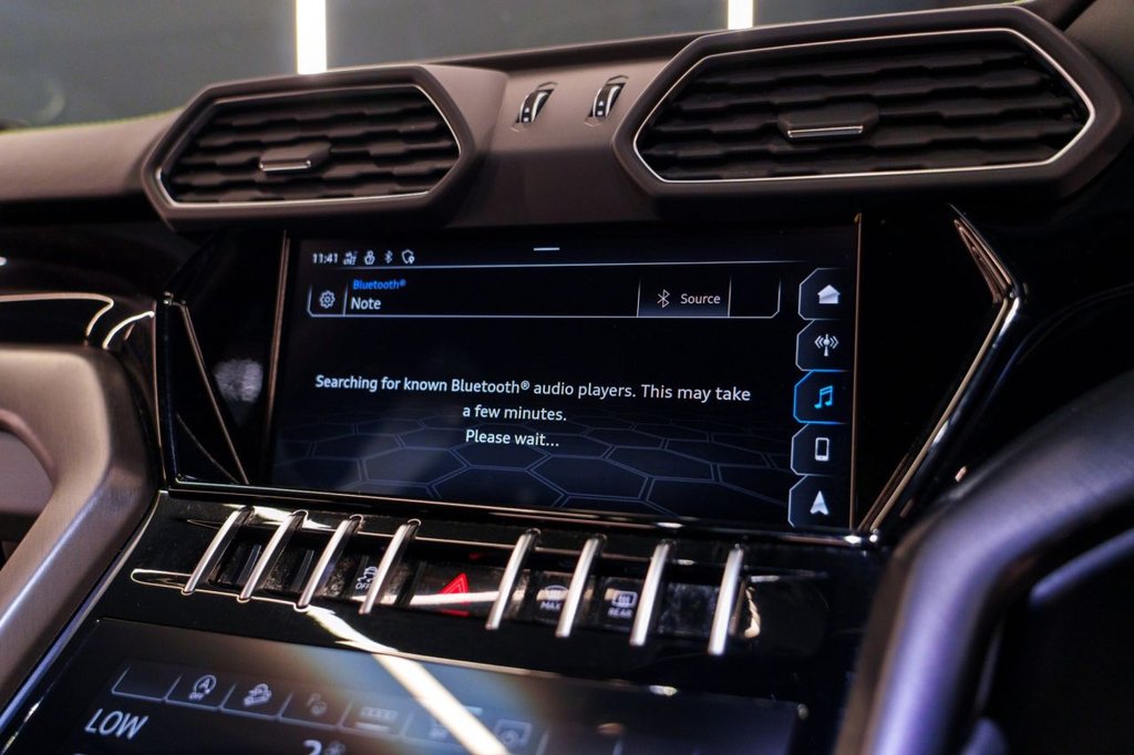 Used Lamborghini Urus 2023 for sale - 76768653: Photo 39