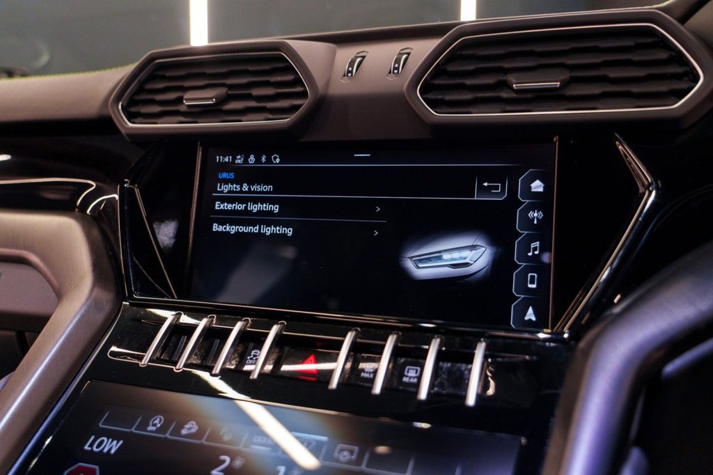 Used Lamborghini Urus 2023 for sale - 76768653: Photo 43