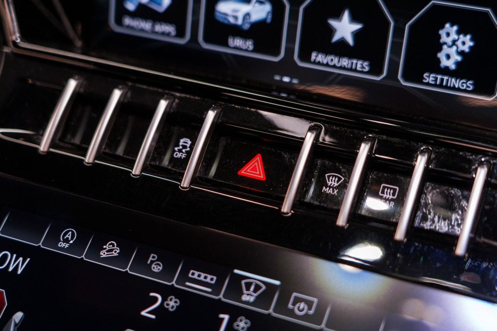 Used Lamborghini Urus 2023 for sale - 76768653: Photo 47