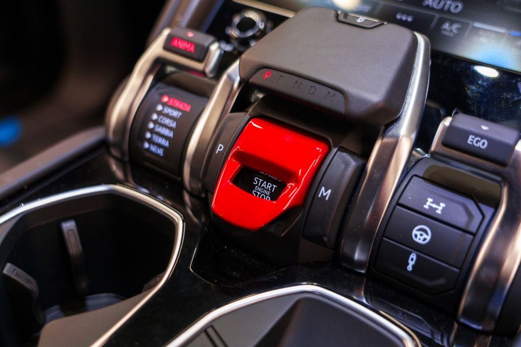 Used Lamborghini Urus 2023 for sale - 76768653: Photo 48