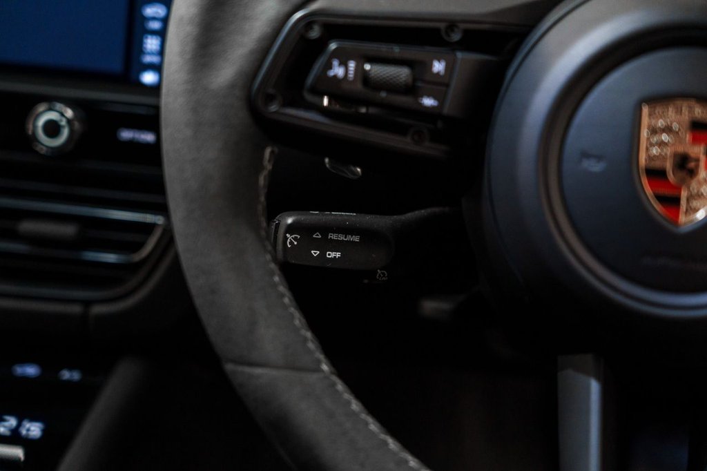 Used Porsche Macan 2023 for sale - 77111062: Photo 28