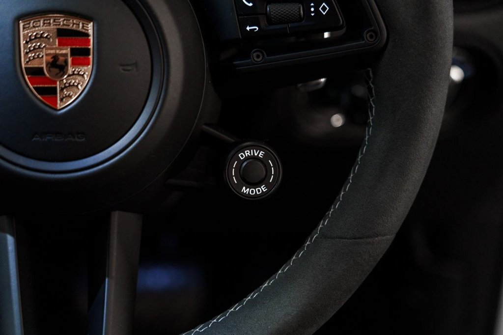 Used Porsche Macan 2023 for sale - 77111062: Photo 29