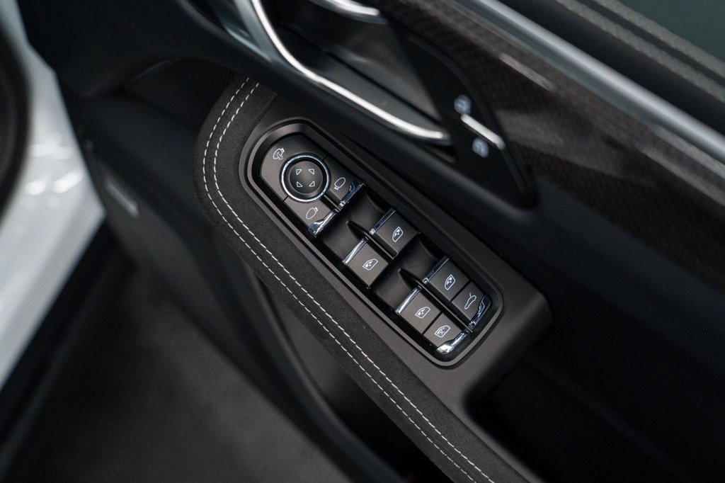 Used Porsche Macan 2023 for sale - 77111062: Photo 34