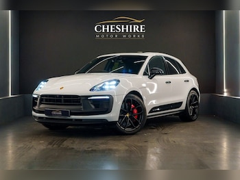 Used Porsche Macan 2023 for sale - 77111062: Photo