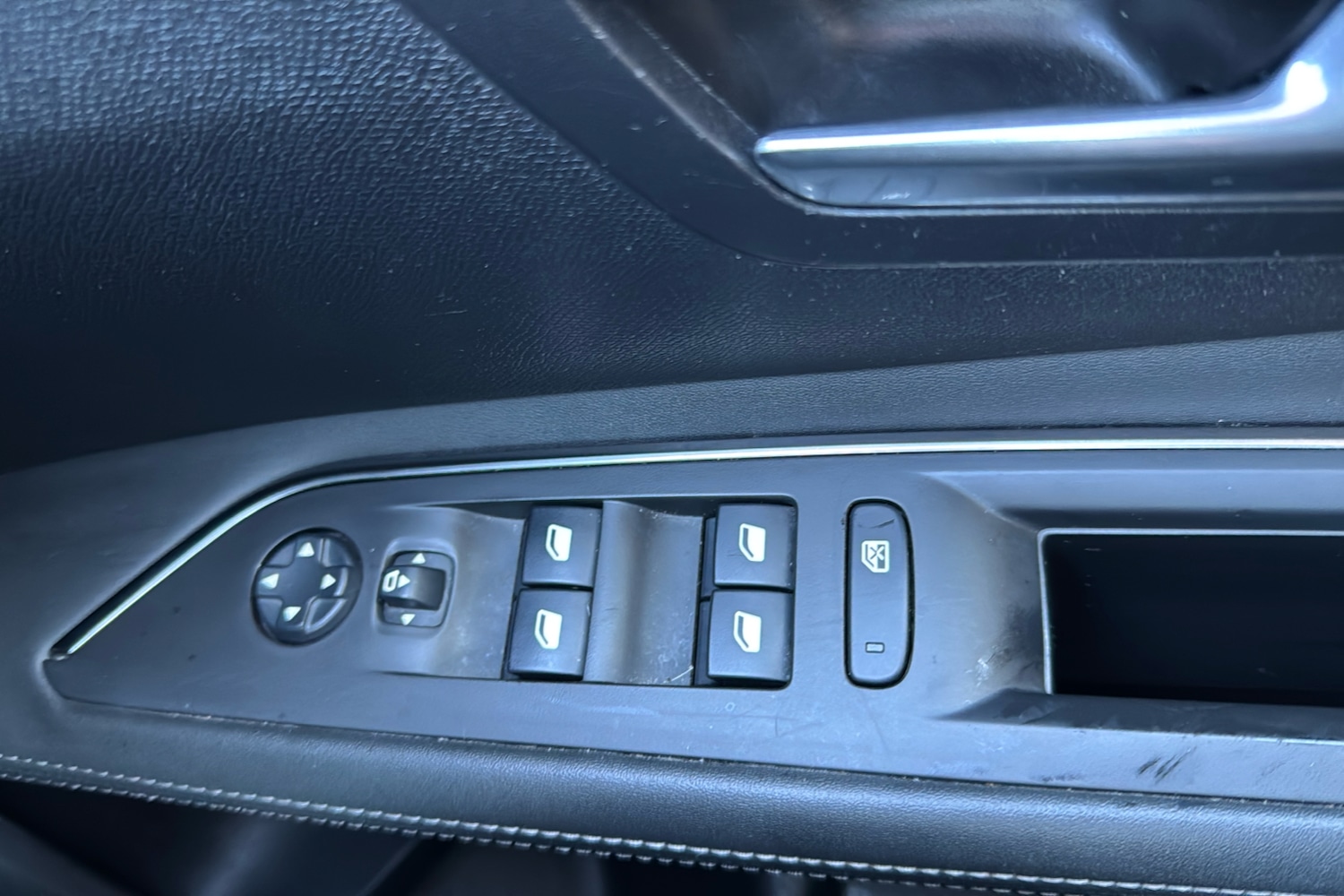 Used Peugeot 3008 2019 for sale - 77000402: Photo 37