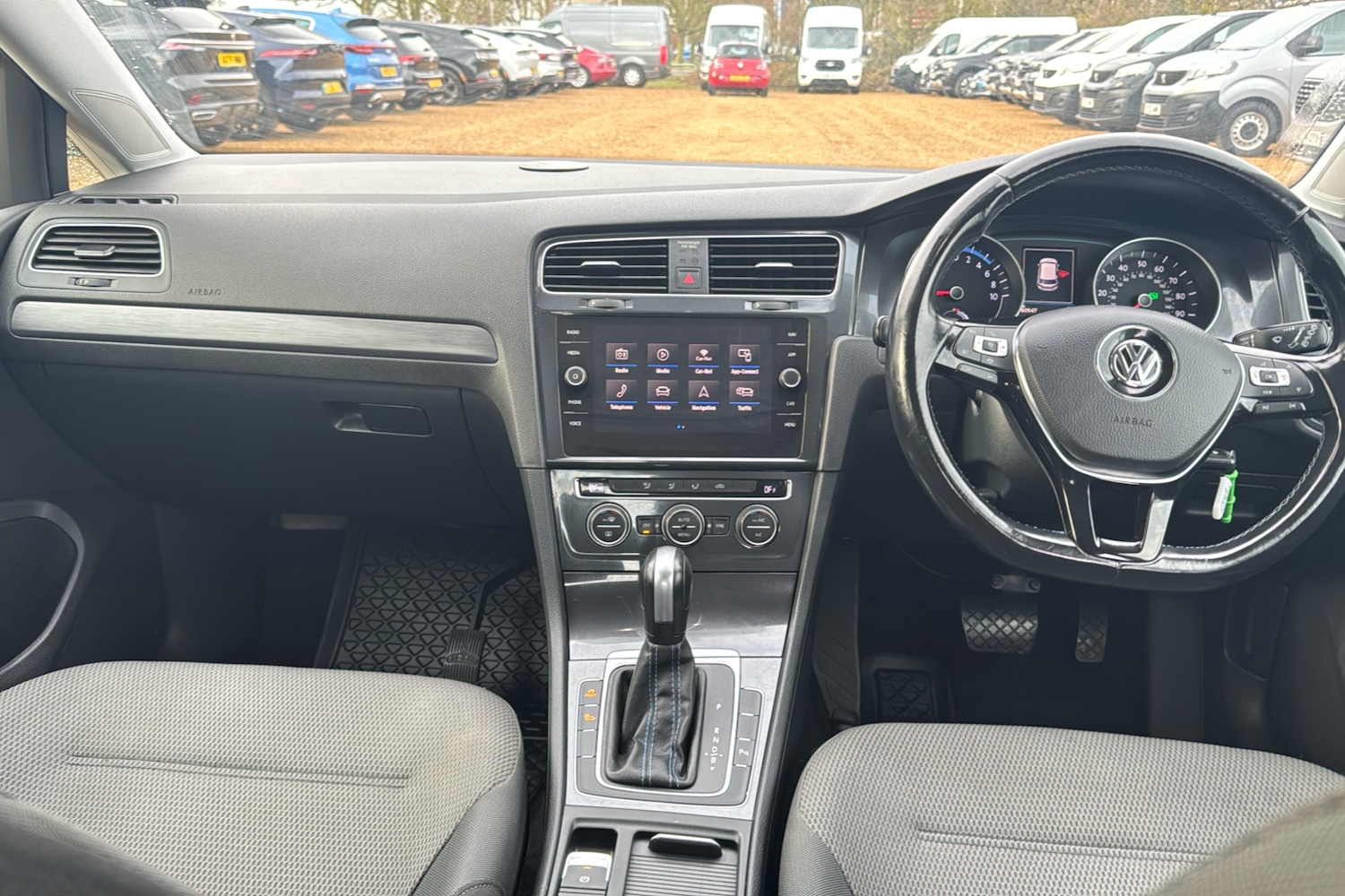 Used Volkswagen e-Golf 2020 for sale - 77601754: Photo 9