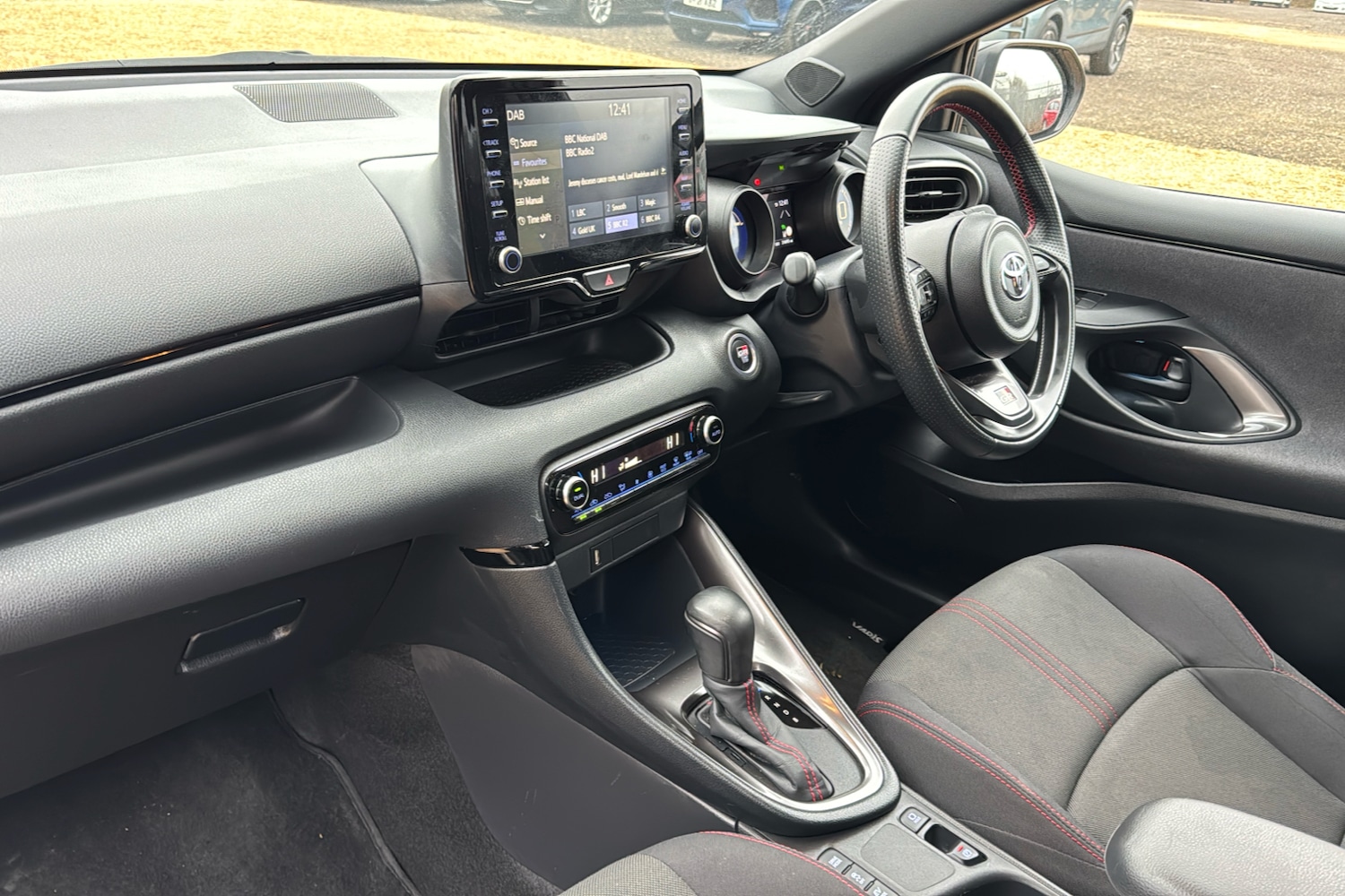 Used Toyota Yaris 2023 for sale - 77707882: Photo 11