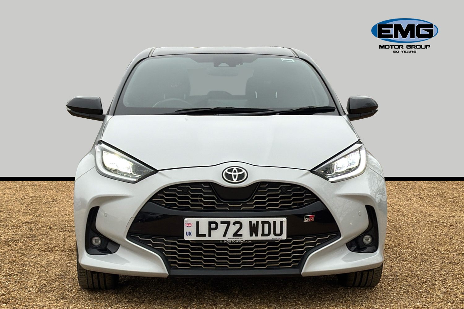 Used Toyota Yaris 2023 for sale - 77707882: Photo 2