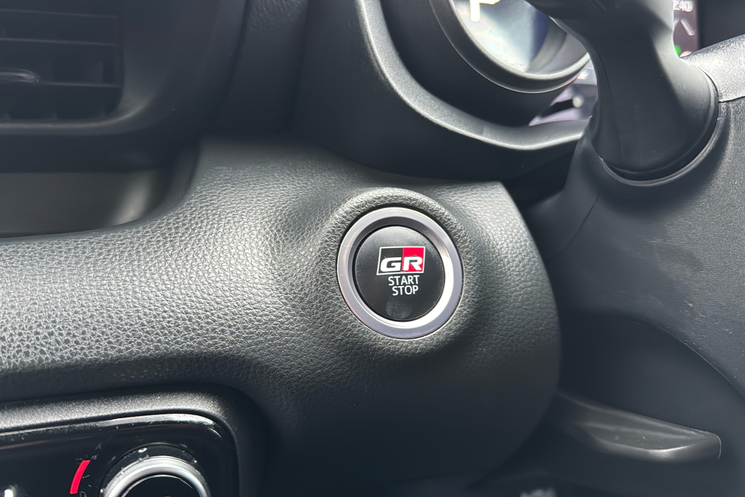 Used Toyota Yaris 2023 for sale - 77707882: Photo 23