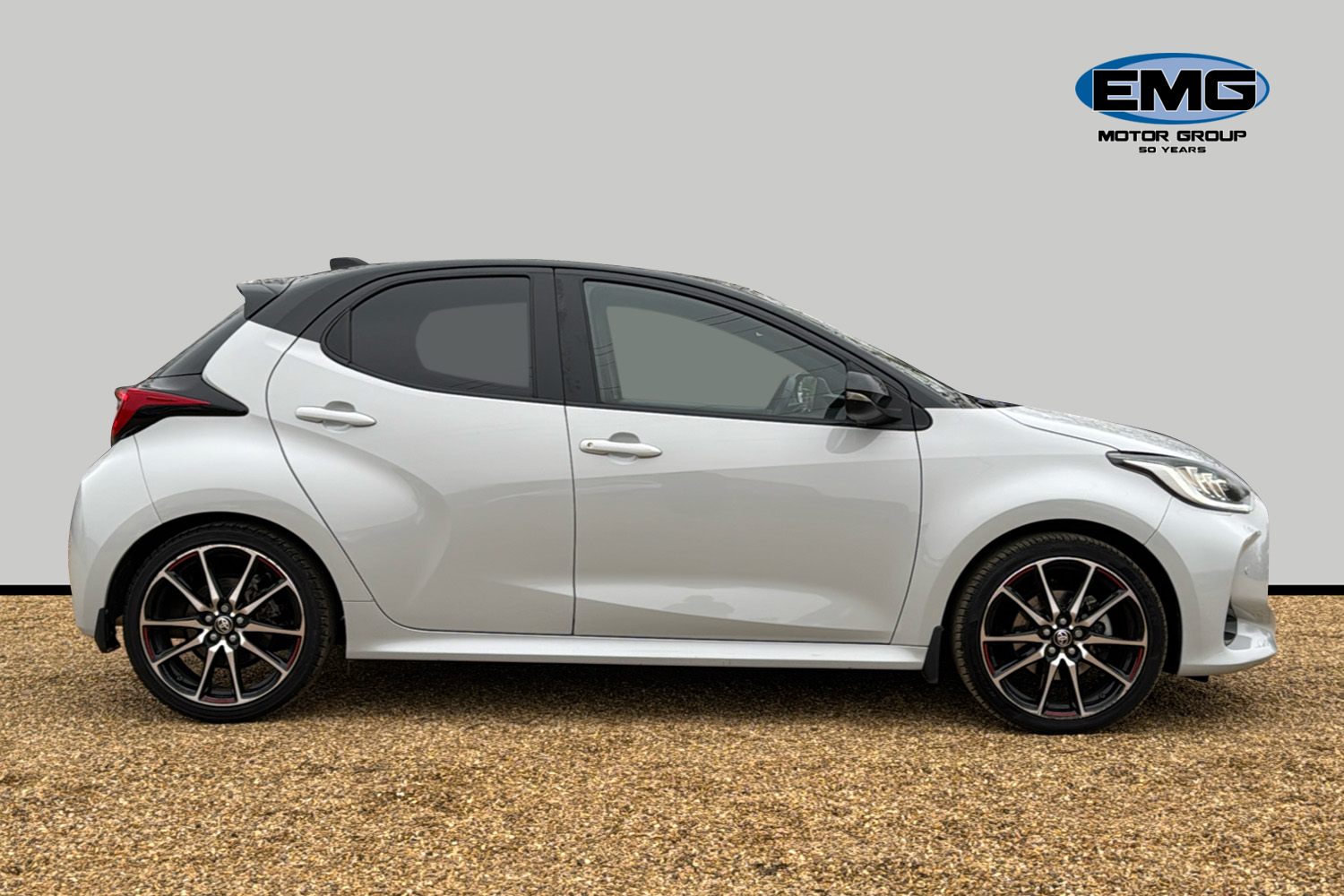 Used Toyota Yaris 2023 for sale - 77707882: Photo 4