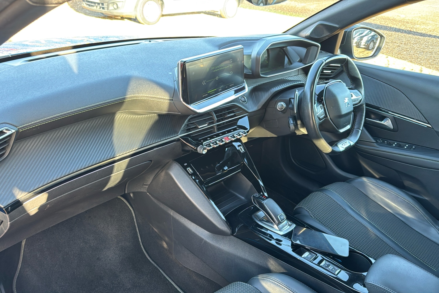 Used Peugeot 208 2021 for sale - 77011387: Photo 11