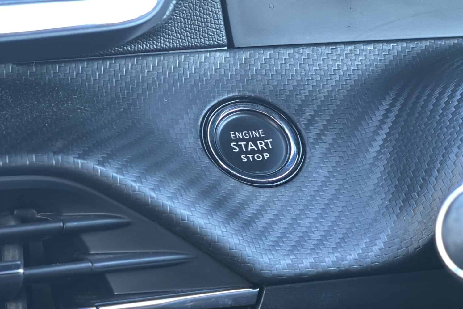 Used Peugeot 208 2021 for sale - 77011387: Photo 23