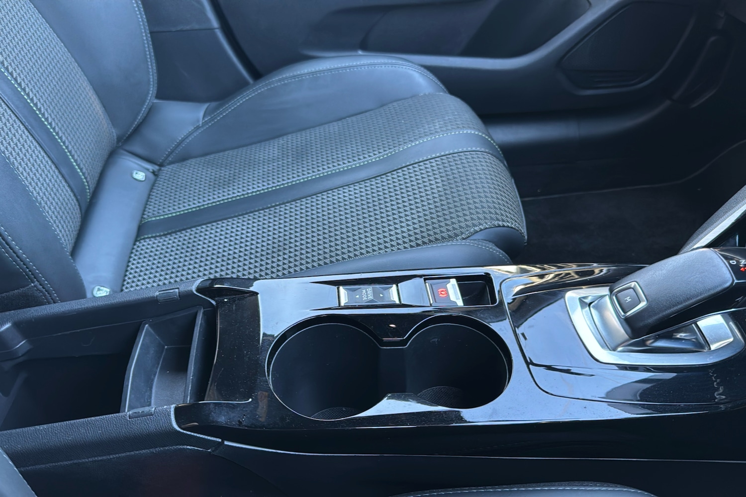 Used Peugeot 208 2021 for sale - 77011387: Photo 36