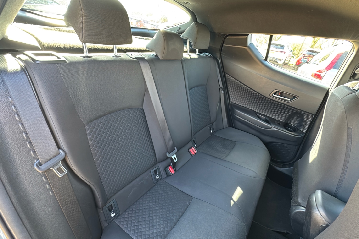 Used Toyota C-HR 2022 for sale - 77675185: Photo 12