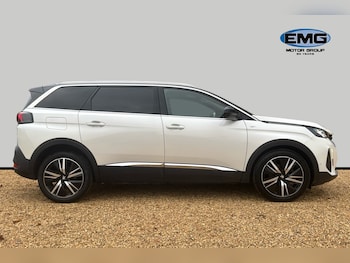 Used Peugeot 5008 2022 for sale - 76169893: Photo