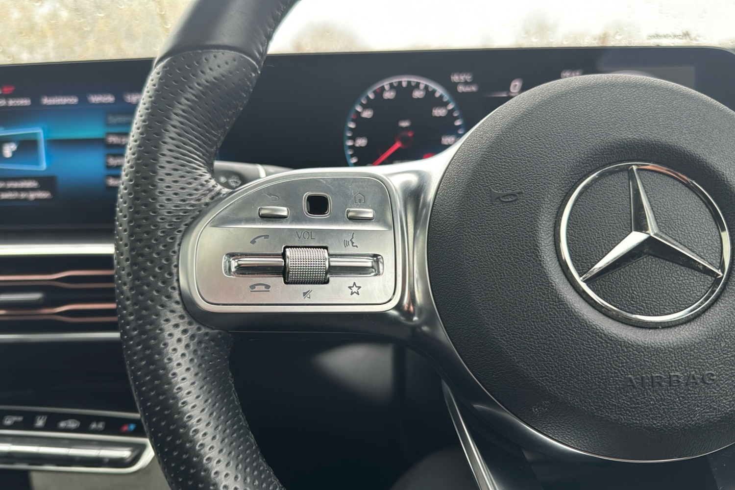 Used Mercedes-Benz EQC 2022 for sale - 76401578: Photo 16