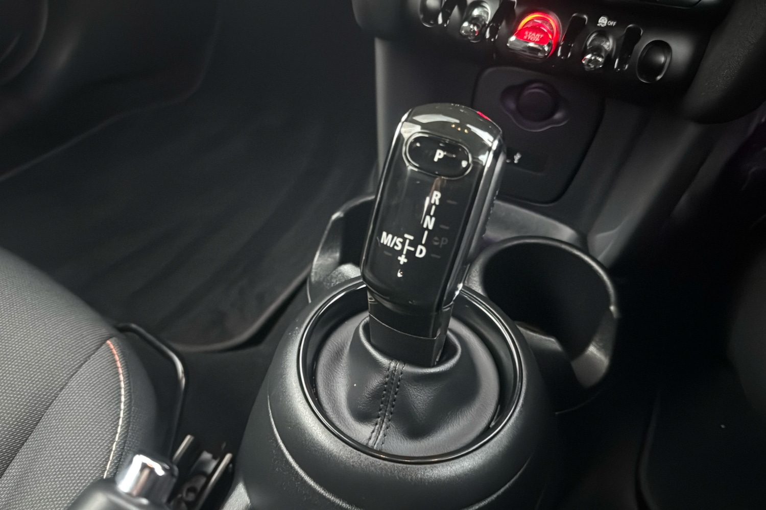 Used MINI Convertible 2019 for sale - 76875917: Photo 13