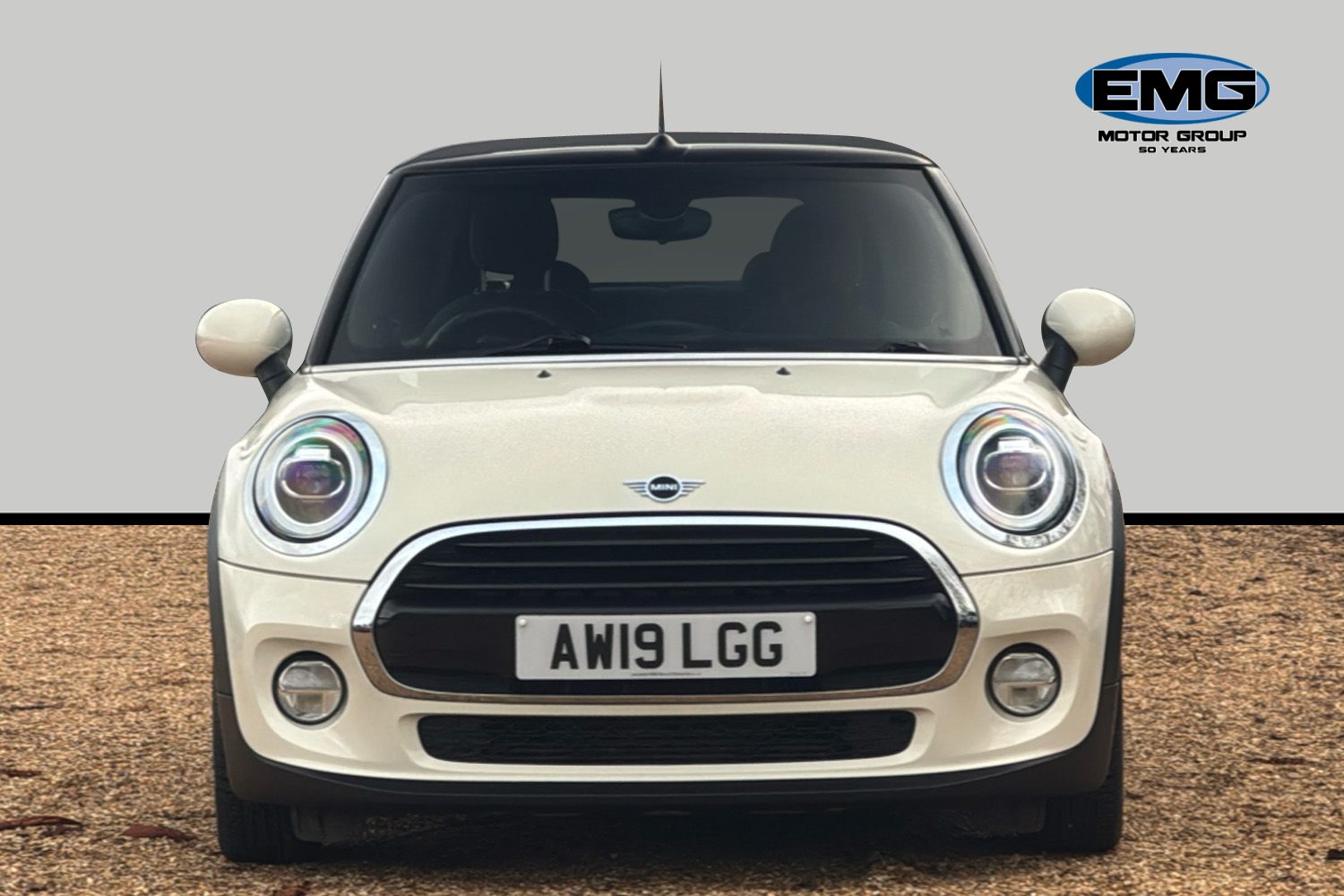 Used MINI Convertible 2019 for sale - 76875917: Photo 2