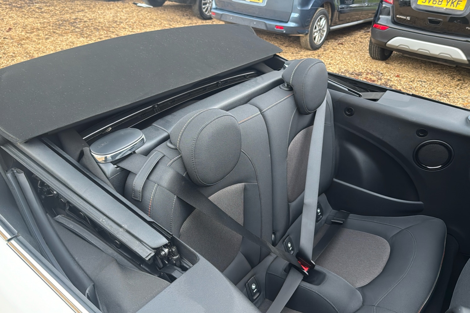 Used MINI Convertible 2019 for sale - 76875917: Photo 36