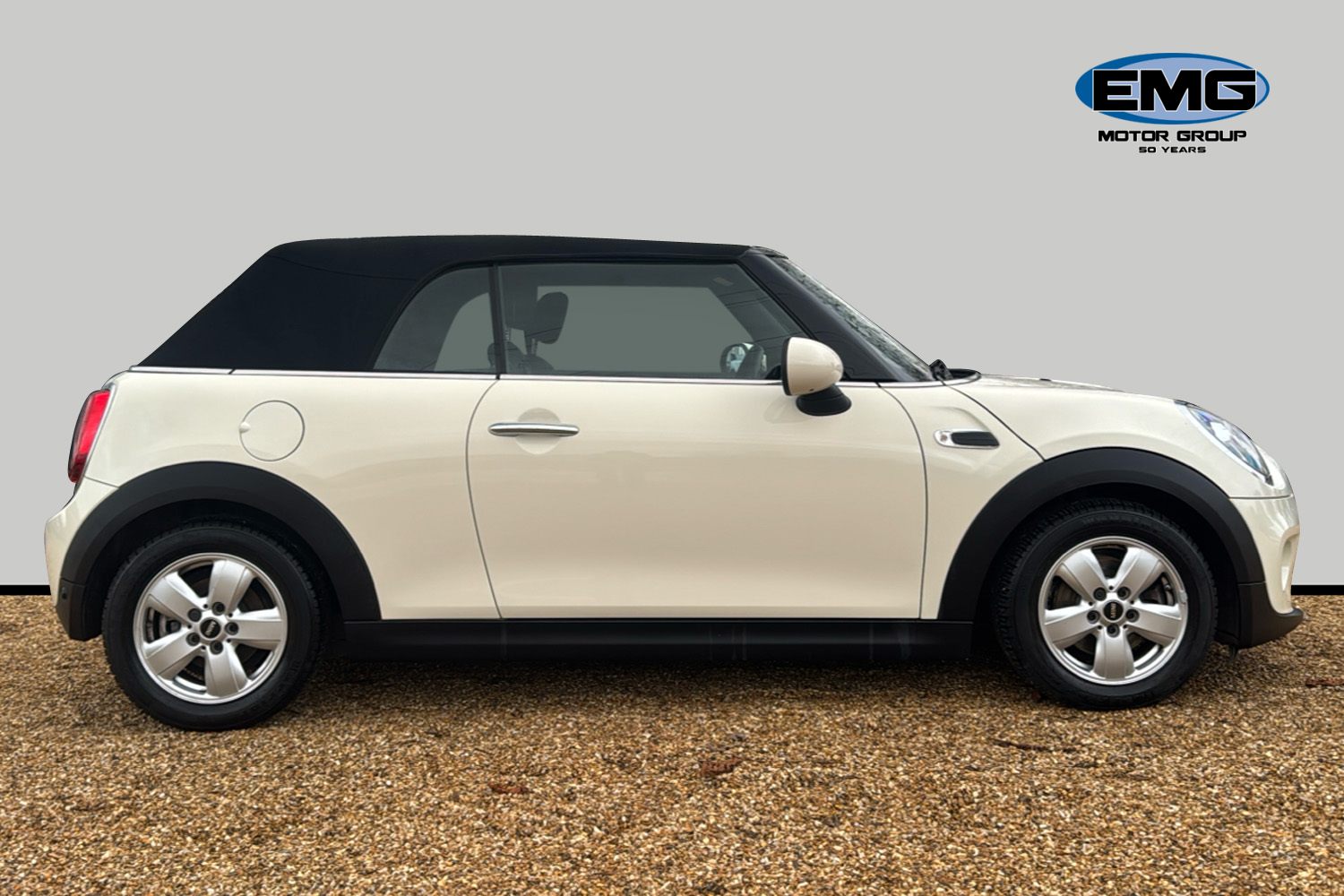 Used MINI Convertible 2019 for sale - 76875917: Photo 4