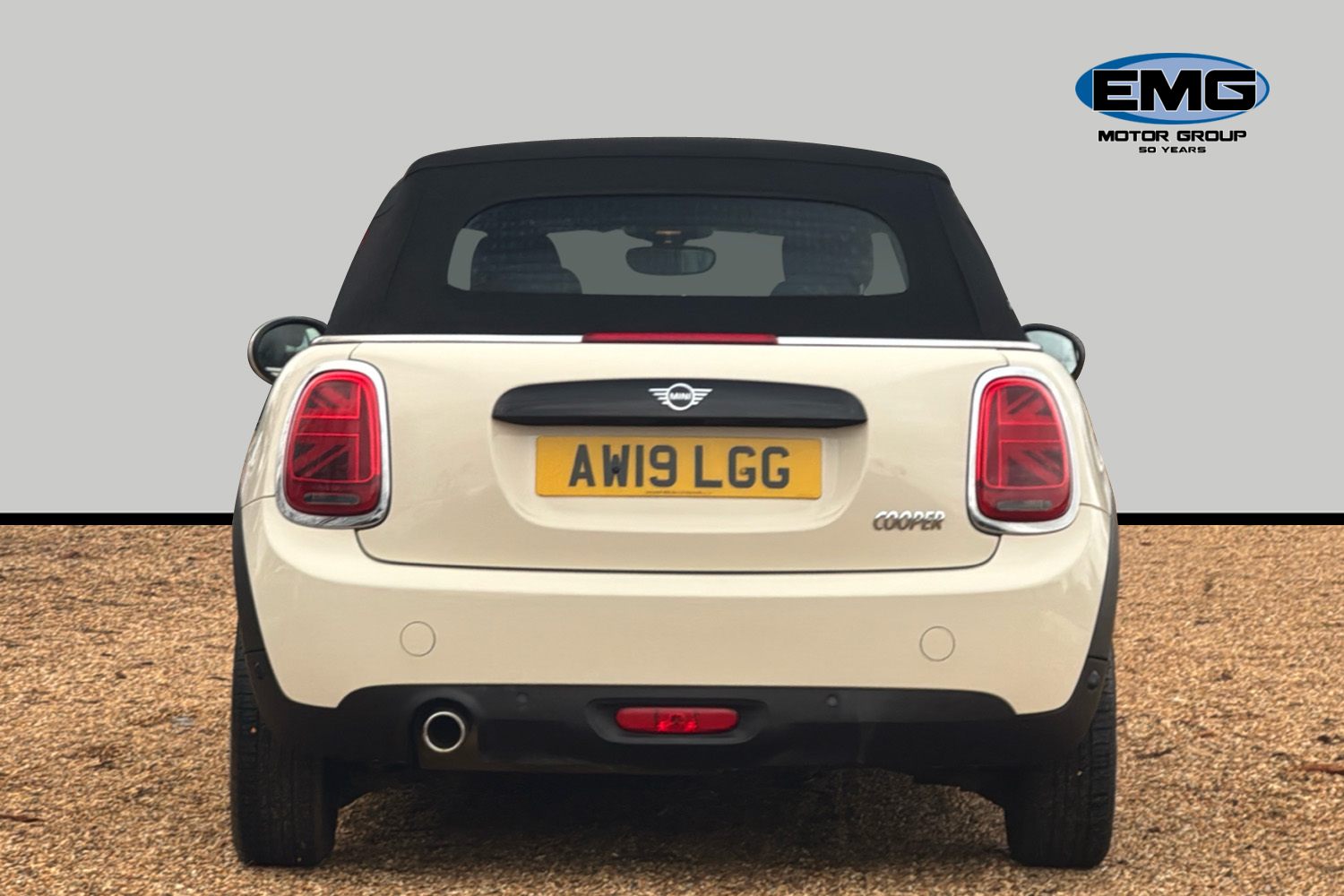 Used MINI Convertible 2019 for sale - 76875917: Photo 6