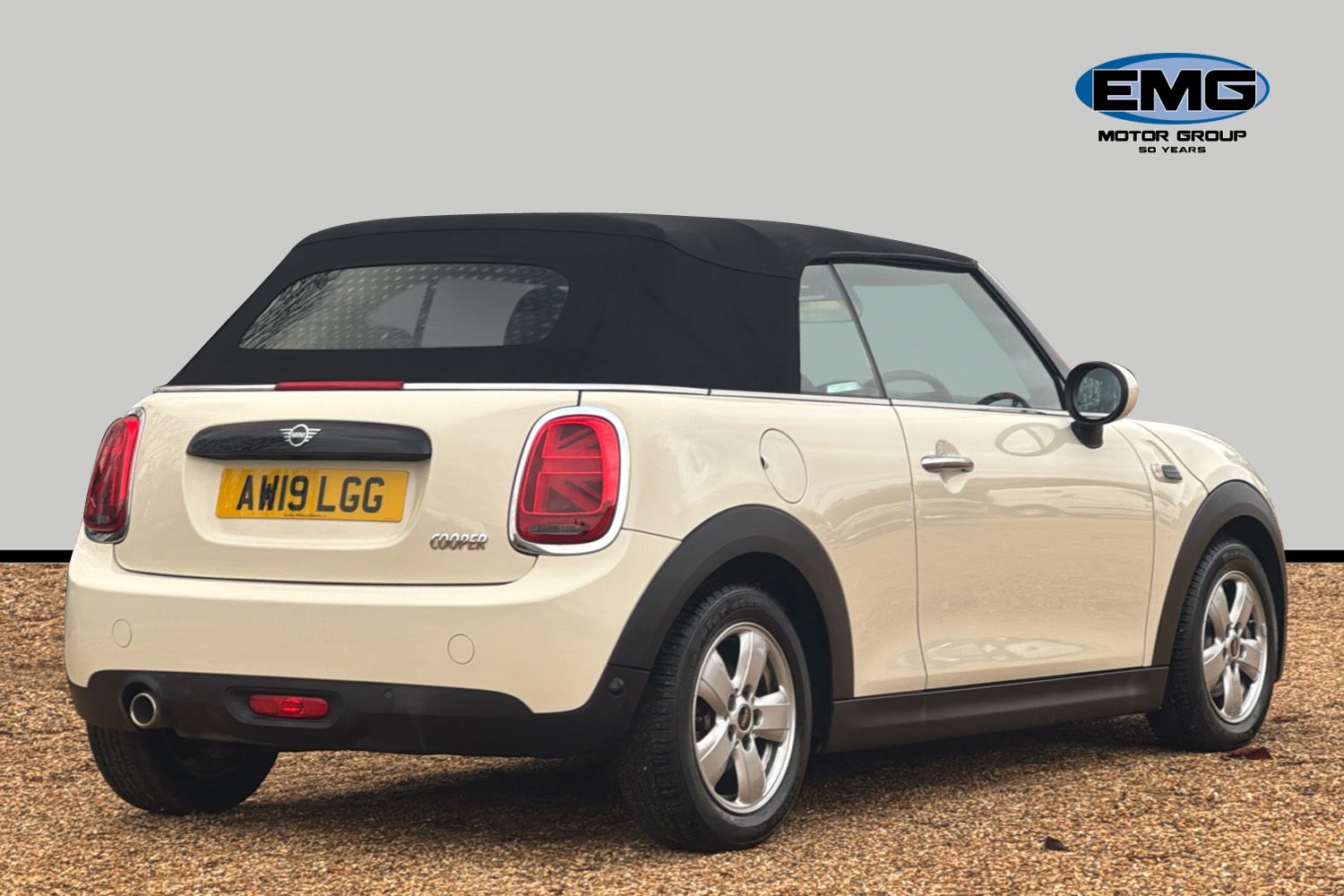 Used MINI Convertible 2019 for sale - 76875917: Photo 7