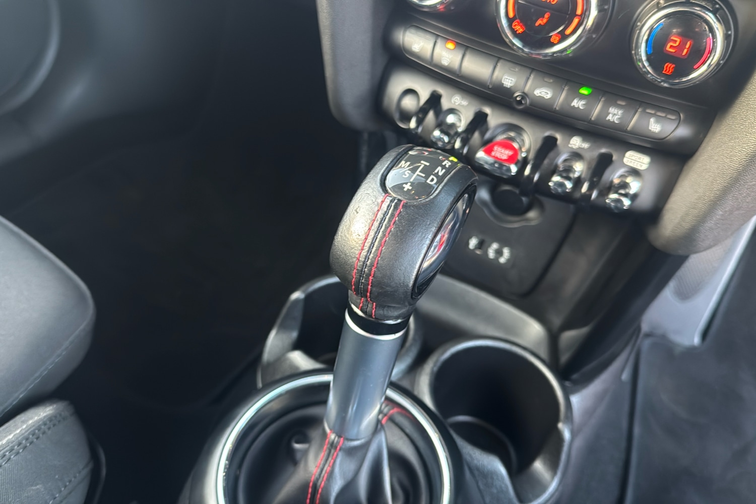 Used MINI Convertible 2018 for sale - 76576350: Photo 13