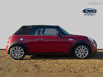 Used MINI Convertible 2018 for sale - 76576350: Photo