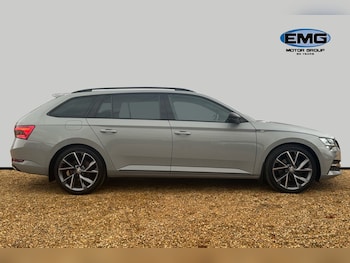 Used Skoda Superb 2022 for sale - 76502748: Photo