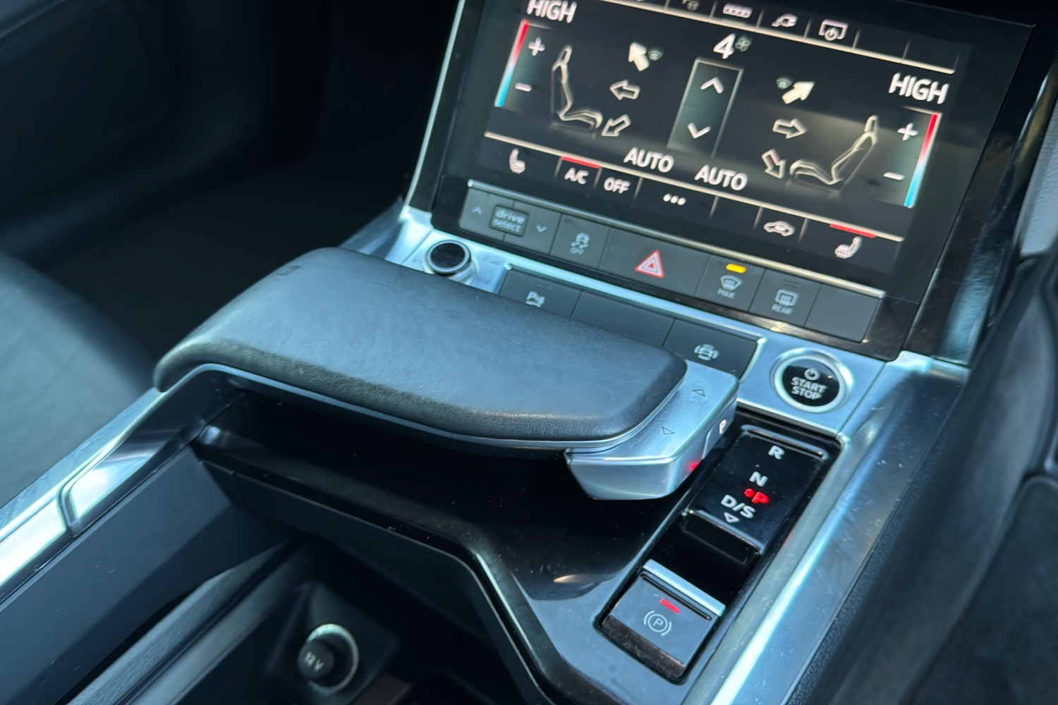 Used Audi Other 2022 for sale - 77083205: Photo 12